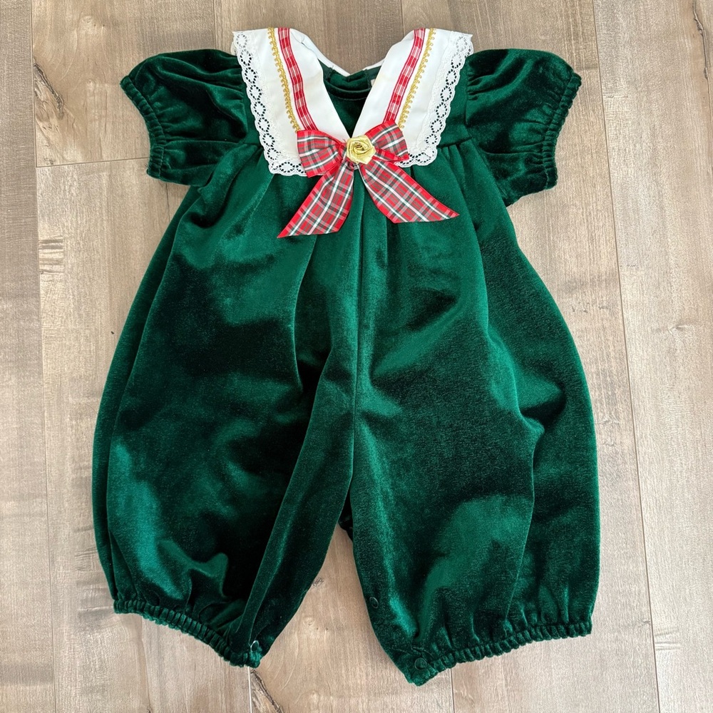 Vintage Rare Editions One Piece Holiday 6 Month Velour Green Christmas Bow USA‎